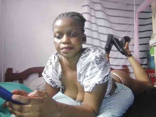 petittegoddess254 webcam