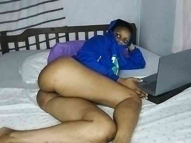 petittegoddess254 petittegoddess254