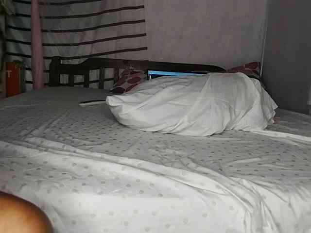 petittegoddess254 webcam