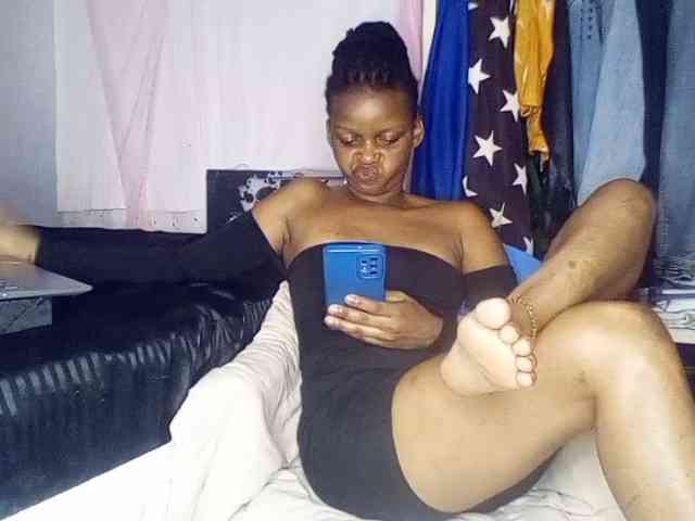 petittegoddess254 webcam