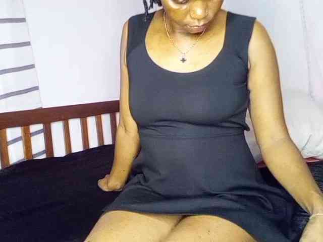 petittegoddess254 webcam