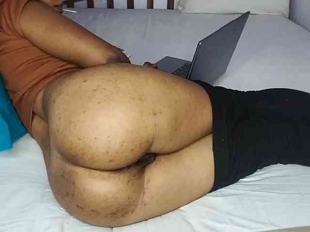 petittegoddess254 webcam