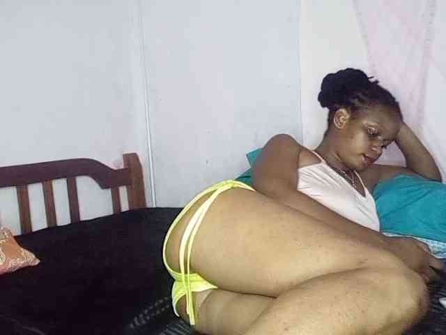 petittegoddess254 webcam