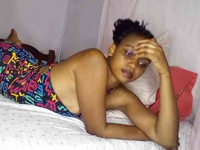 petittegoddess254 webcam