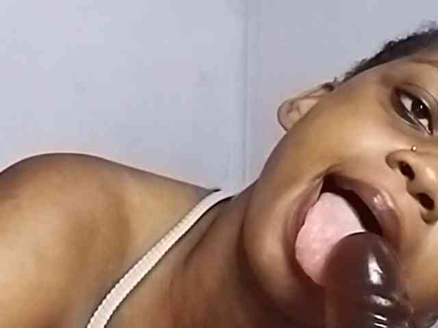 petittegoddess254 petittegoddess254