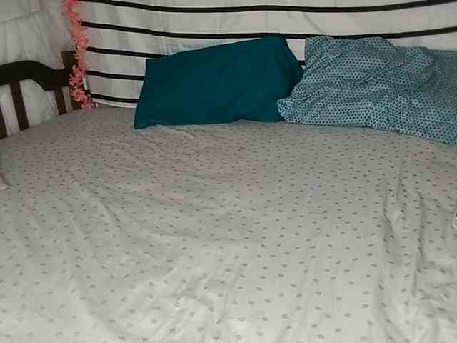 petittegoddess254 webcam