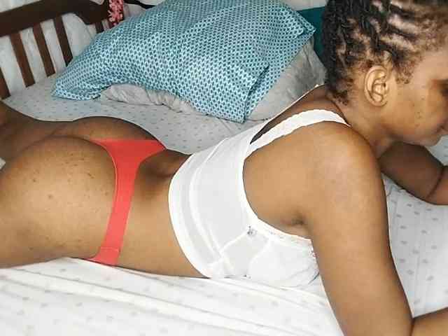 petittegoddess254 webcam