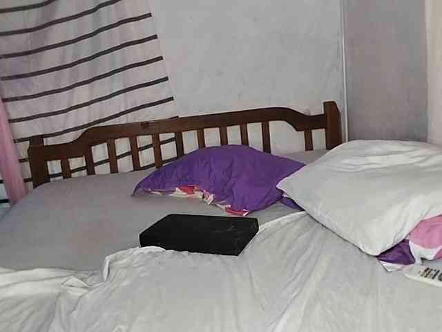 petittegoddess254 webcam