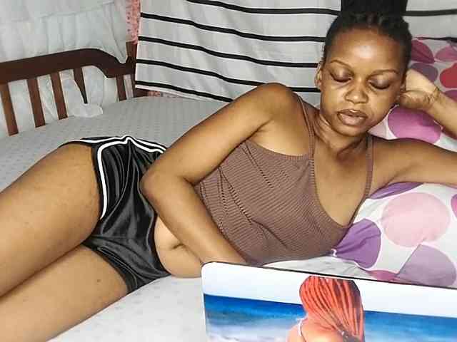 petittegoddess254 webcam