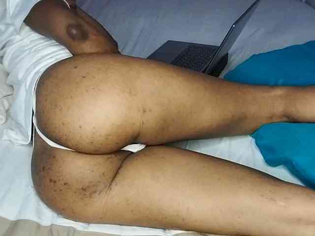 petittegoddess254 webcam