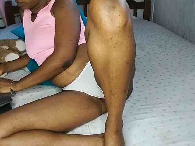 petittegoddess254 webcam