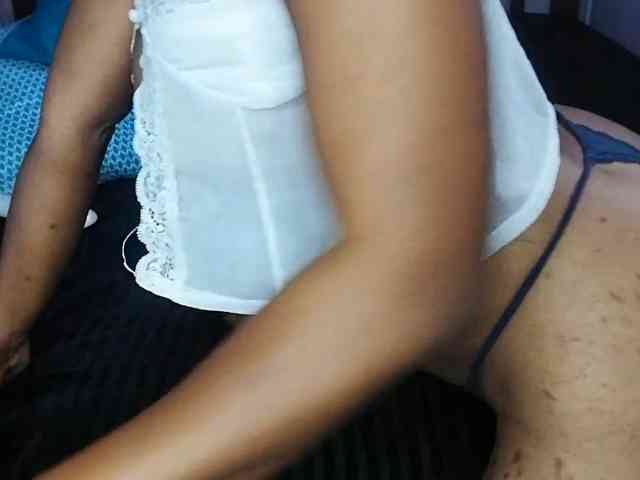 petittegoddess254 webcam