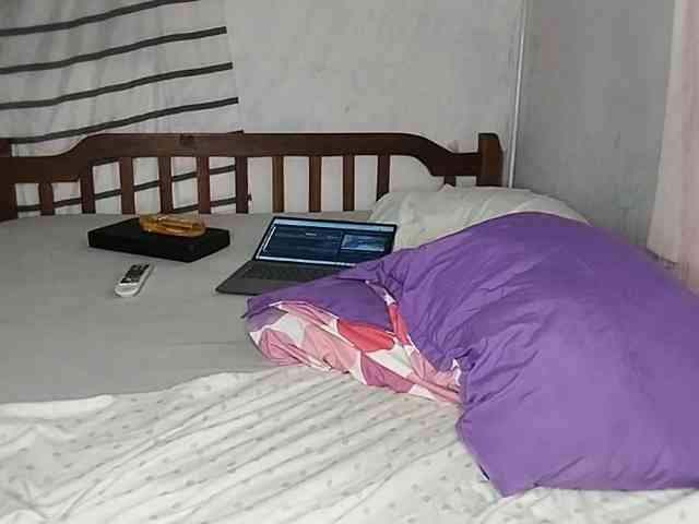 petittegoddess254 webcam
