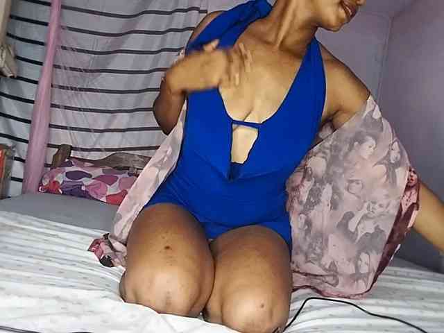 petittegoddess254 webcam