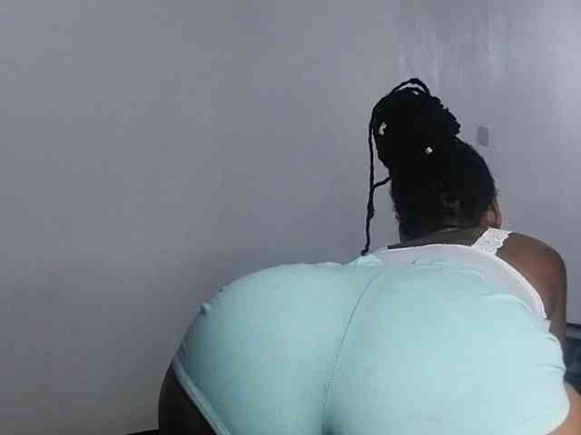 petittegoddess254 petittegoddess254