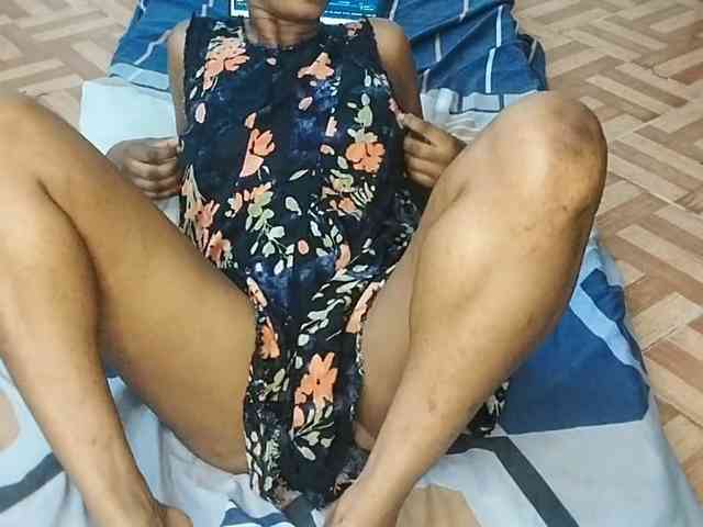 petittegoddess254 webcam