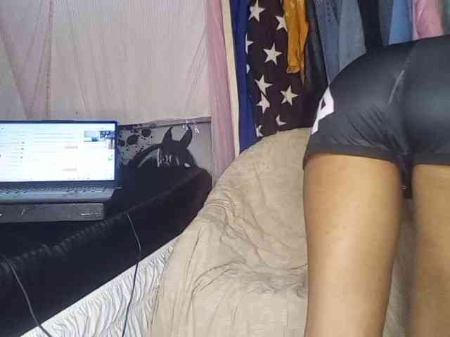 petittegoddess254 webcam