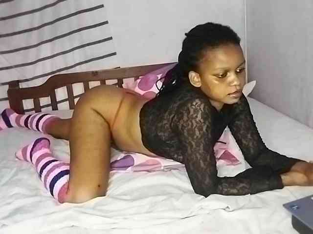 petittegoddess254 webcam