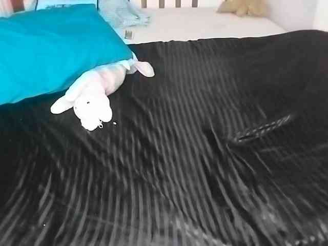 petittegoddess254 webcam