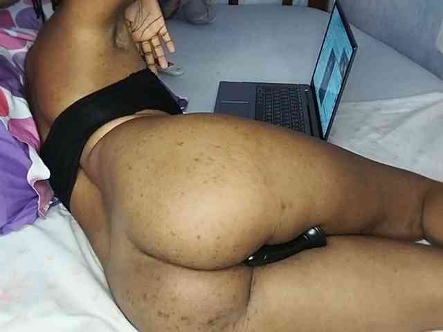 petittegoddess254 webcam