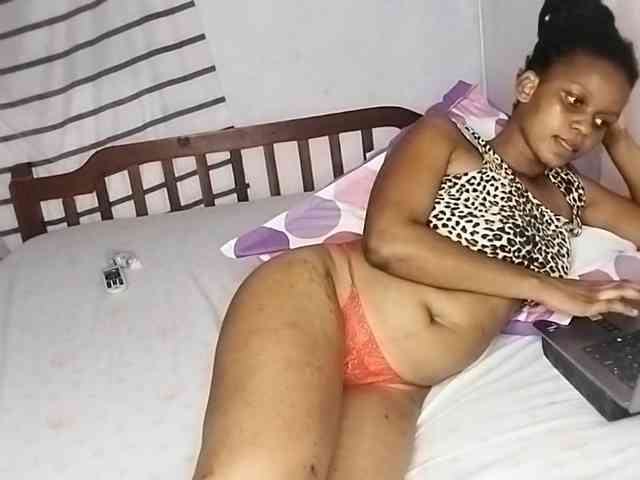 petittegoddess254 webcam