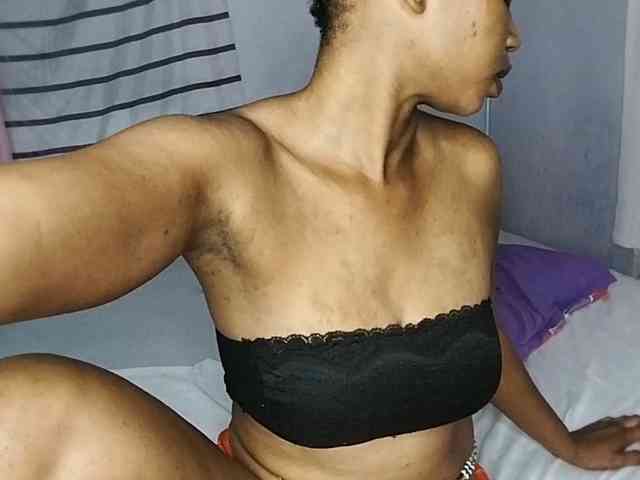 petittegoddess254 webcam