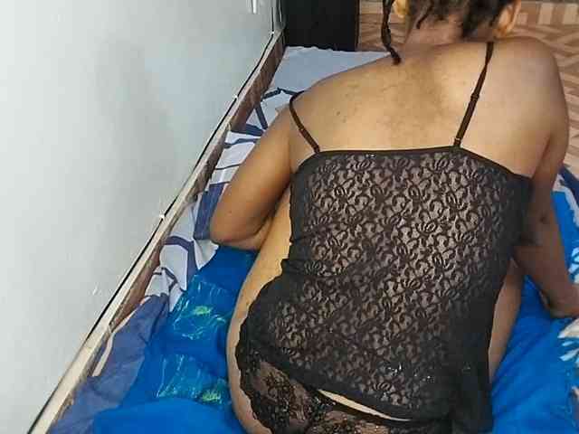 petittegoddess254 webcam