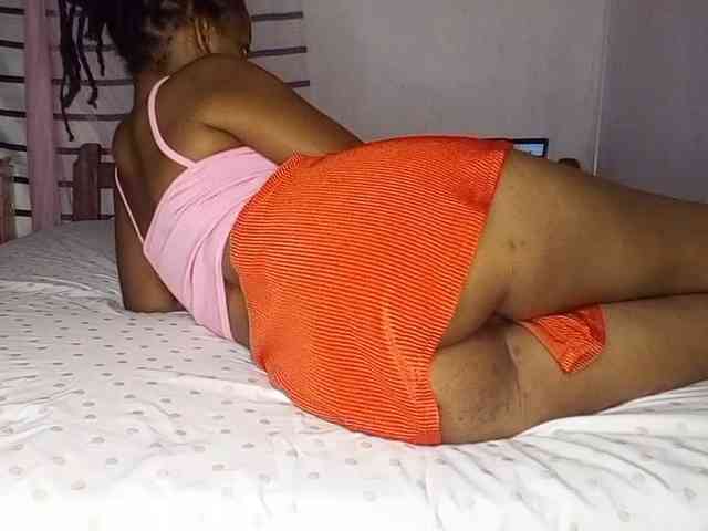 petittegoddess254 webcam