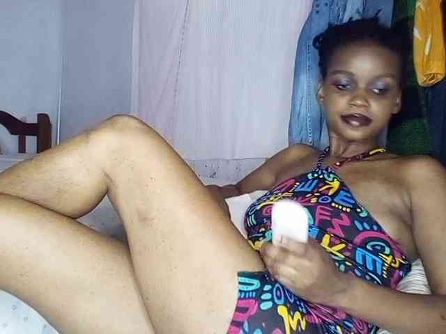 petittegoddess254 petittegoddess254