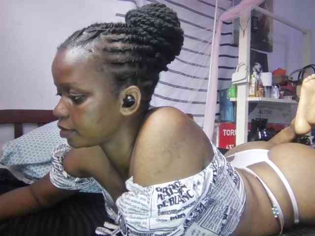 petittegoddess254 webcam