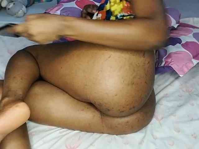 petittegoddess254 webcam