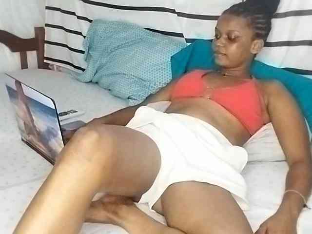 petittegoddess254 webcam