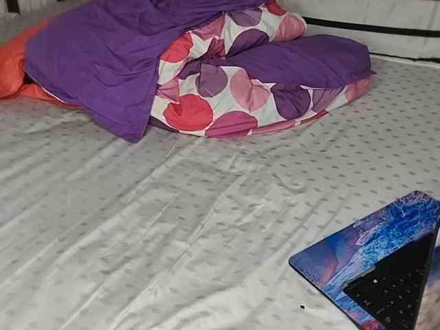 petittegoddess254 webcam