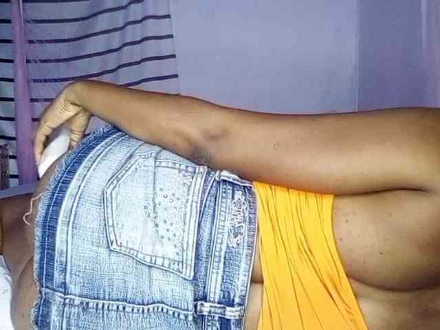 petittegoddess254 petittegoddess254