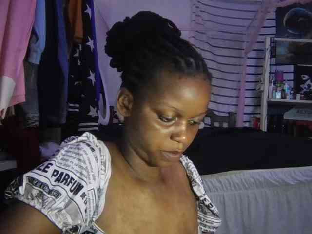 petittegoddess254 webcam