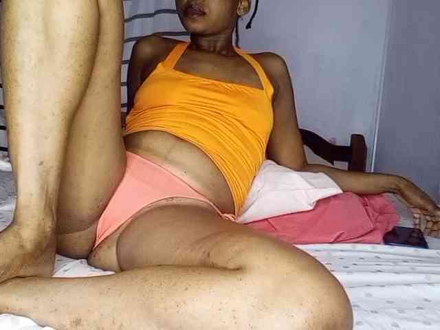 petittegoddess254 webcam