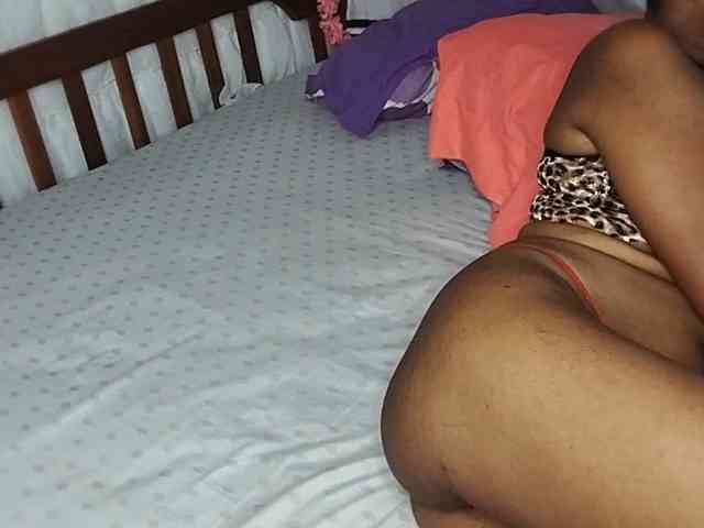 petittegoddess254 webcam