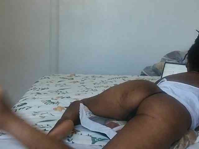petittegoddess254 petittegoddess254