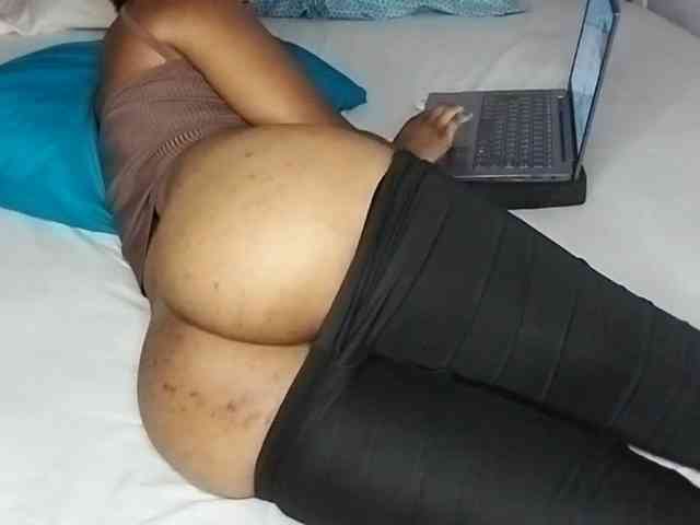 petittegoddess254 petittegoddess254