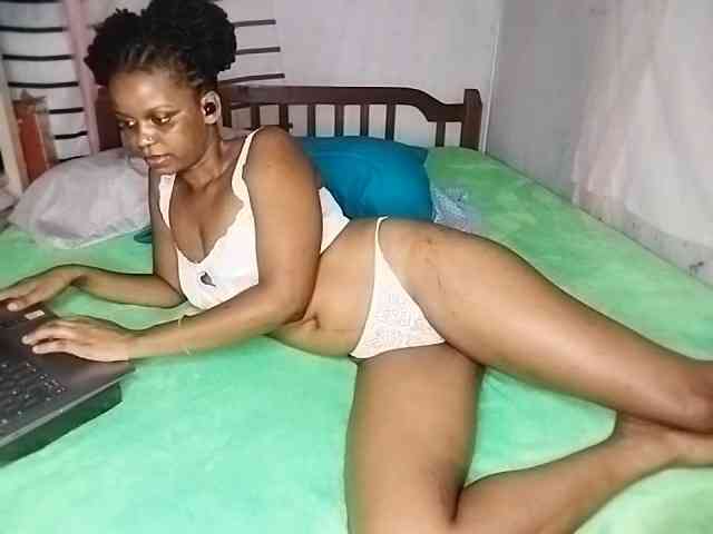 petittegoddess254 webcam