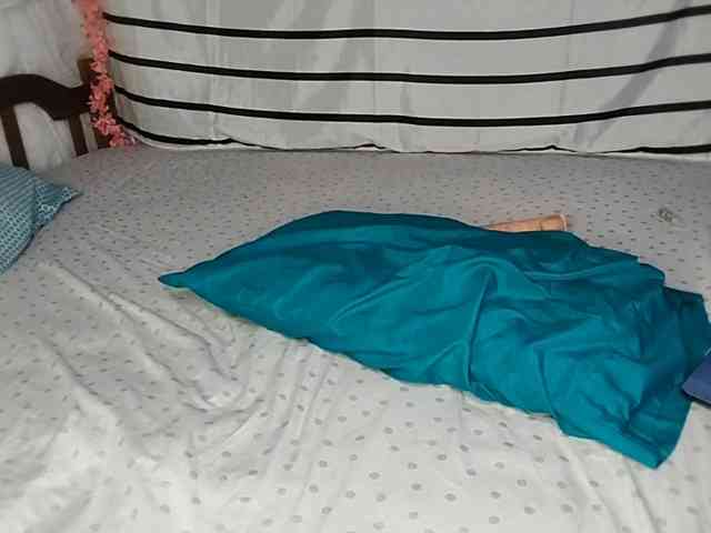 petittegoddess254 webcam