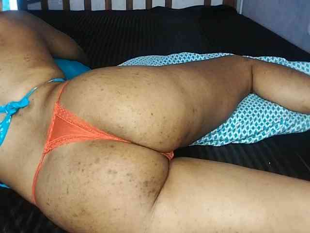 petittegoddess25... Live Webcam on BongaCams