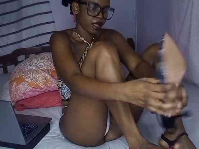 petittegoddess254 webcam