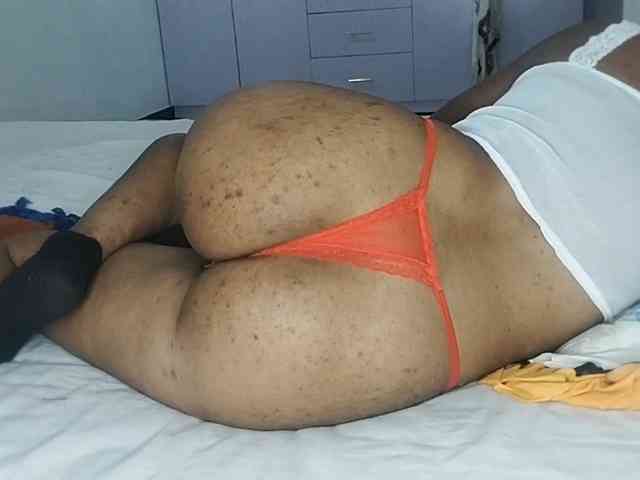 petittegoddess254 webcam