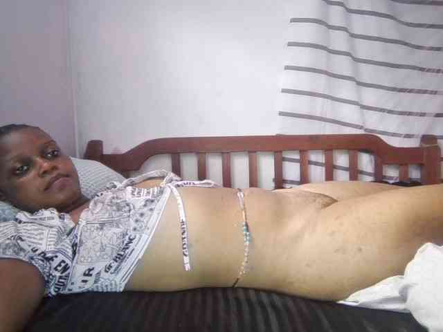 petittegoddess254 webcam