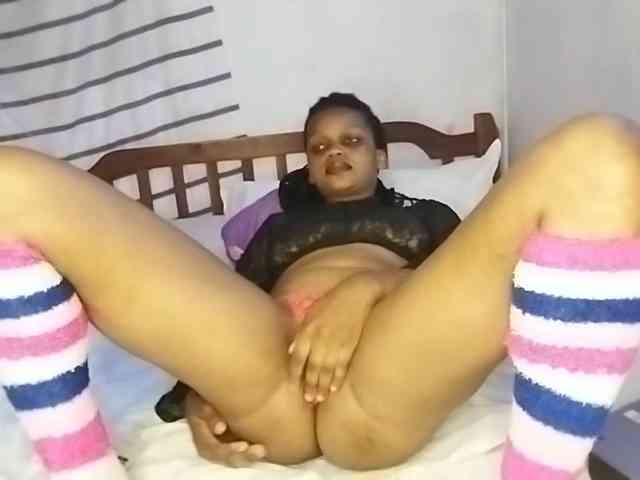 petittegoddess254 webcam