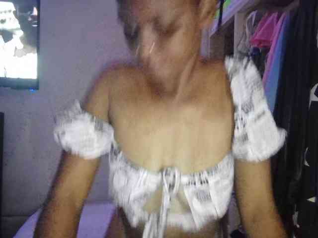 petittegoddess254 petittegoddess254
