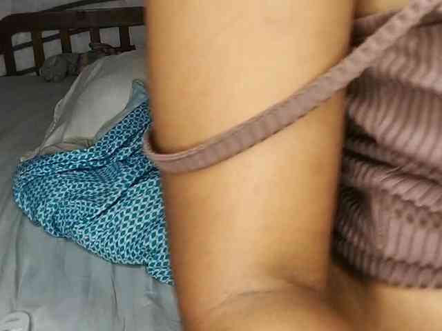 petittegoddess254 webcam