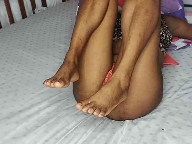 petittegoddess254 webcam