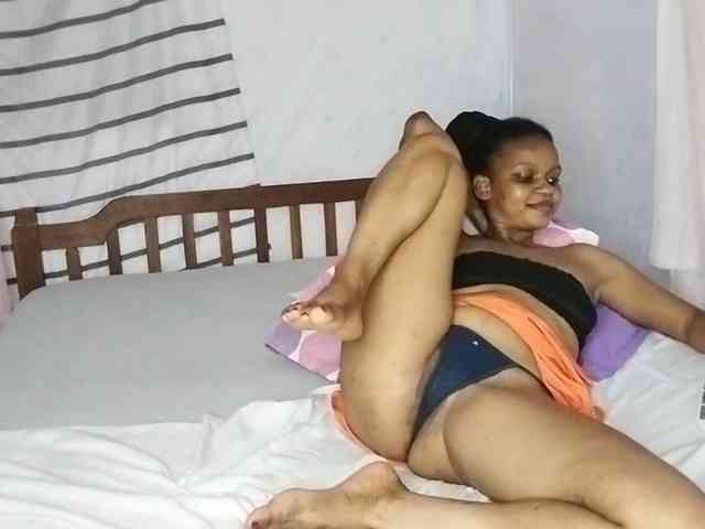 petittegoddess254 webcam